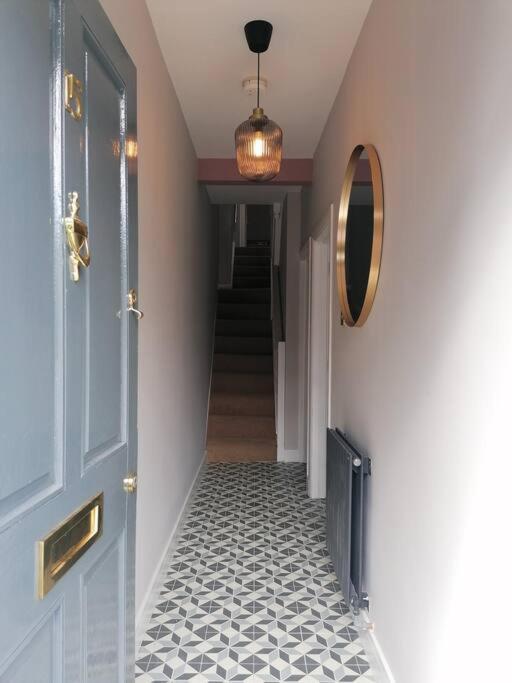 Stunning 3 Bedroom Townhouse In The Heart Of City Belfast Exterior foto